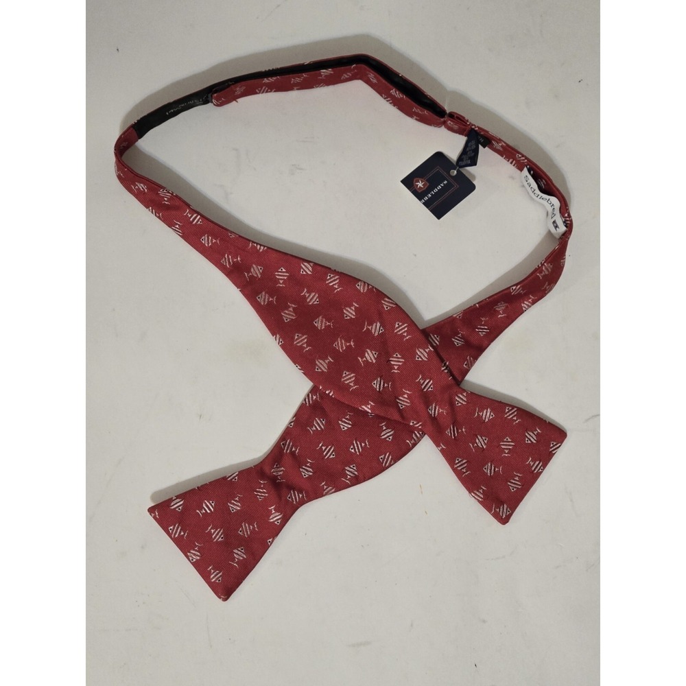 Saddlebred Bow Tie Fish Design Red Bowtie NWT NEW